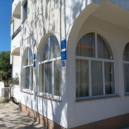 Rooms & Apartment Hegic Zara Esterno foto