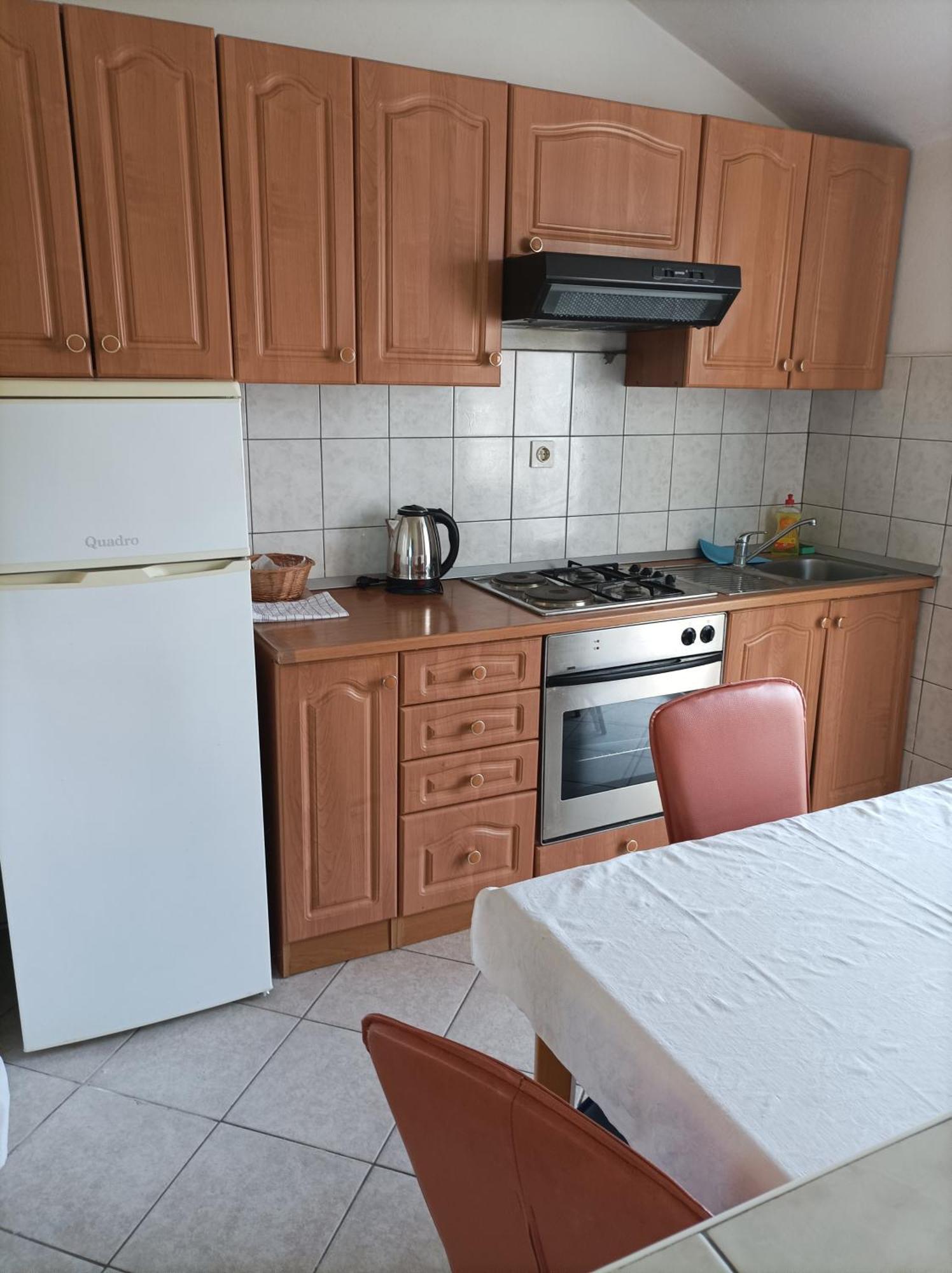 Rooms & Apartment Hegic Zara Esterno foto